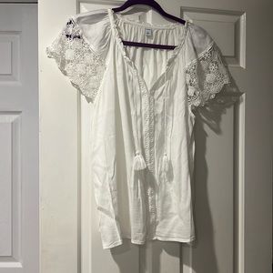 Women's top with lace detail